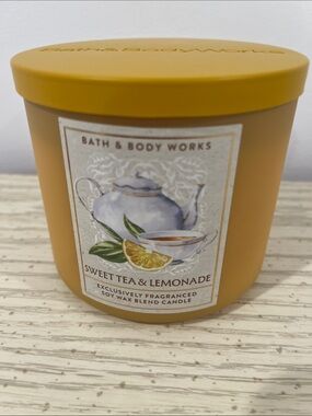 Bath & Body Works Sweet Tea & Lemonade Candle